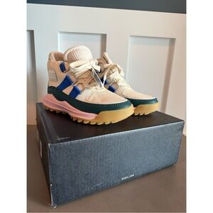 Sorel Cream and Blue Sneakers